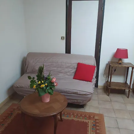 Des Ecuries Du Seillery * La Clisse